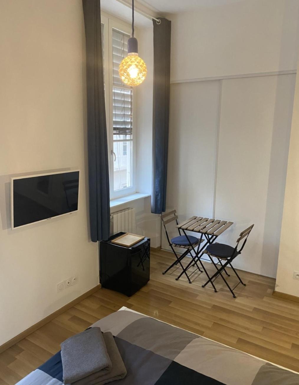Chambre Confort Centre Ville Chez L'Habitant Lyon Buitenkant foto